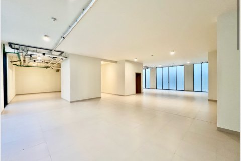 Купить виллу в Дубае: 5 спален, 649м², № 97022 - фото 11