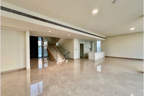 Купить виллу в Дубае: 5 спален, 649м², № 97022 - фото 5