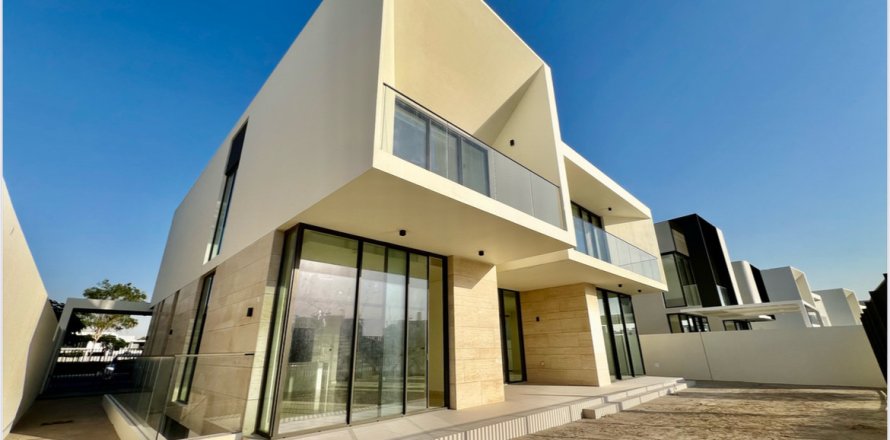 Вилла в Дубае, 5 спален, 649м², № 97022