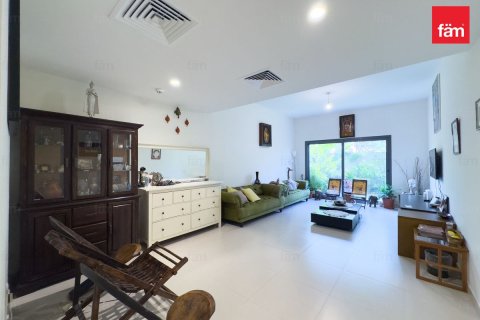 Adosado en Dubai, 2 dormitorios, 156.2 m², № 47835 - foto 2