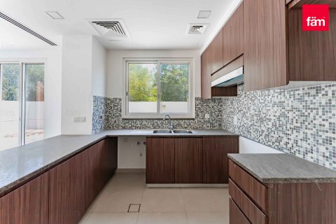 Maison de ville à Dubai, 4 chambres, 294.6 m², № 47847 - photo 4
