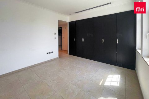 Villa en Dubai, 4 dormitorios, 759.5 m², № 47846 - foto 19