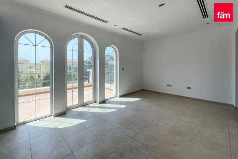 Villa en Dubai, 4 dormitorios, 759.5 m², № 47846 - foto 15