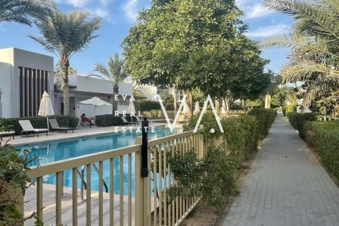Villa in Dubai 3 bedrooms, 189.89 sq.m. № 52891 - photo 5