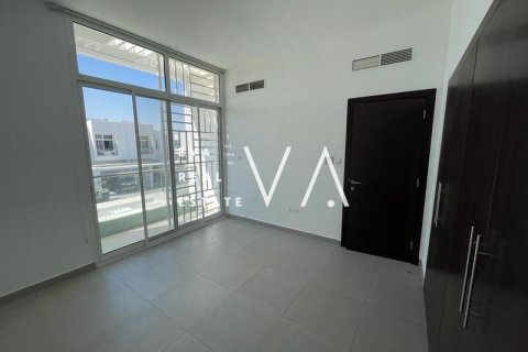 Villa in Dubai 3 bedrooms, 189.89 sq.m. № 52891 - photo 8
