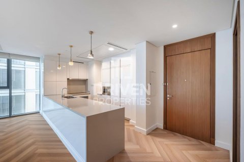 Apartment in Al Wasl, Dubai 3 bedrooms, 186.55 sq.m. № 138161 - photo 8