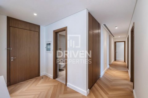 Apartment in Al Wasl, Dubai 3 bedrooms, 186.55 sq.m. № 138161 - photo 9