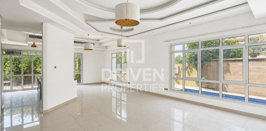 Villa à The Villa, Dubai, 5 chambres, 623.01 m², № 138150