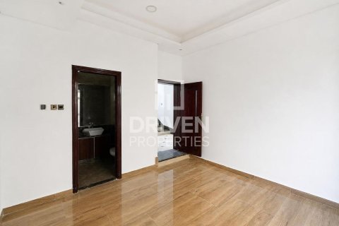 Villa à The Villa, Dubai, 5 chambres, 623.01 m², № 138150 - photo 5