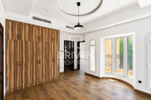 Villa à The Villa, Dubai, 5 chambres, 623.01 m², № 138150 - photo 15