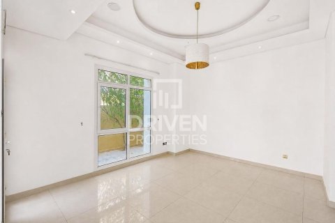 Villa à The Villa, Dubai, 5 chambres, 623.01 m², № 138150 - photo 13