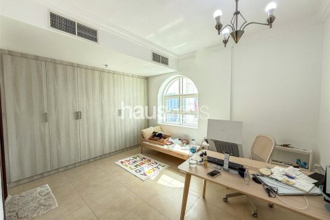 Купить дуплекс в Джумейра Вилладж Серкл, Дубай: 4 спальни, 335м², № 43449 - фото 17