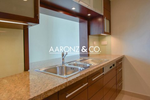 Apartamento en Downtown Dubai (Downtown Burj Dubai), Dubai, 1 dormitorio, 68 m², № 84521 - foto 5