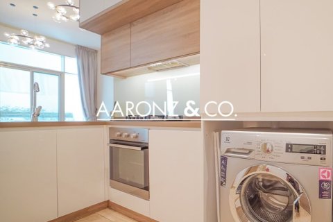 Appartement à Studio One, Dubai Marina, Dubai, 1 chambre, 61 m², № 84523 - photo 13