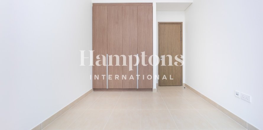 Apartamento en Mina Rashid, Dubai, 3 dormitorios, 153.197 m², № 84496