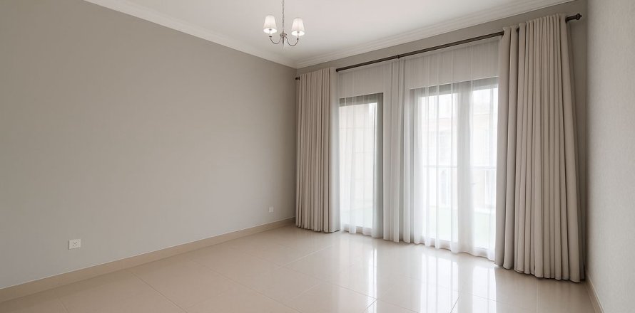 Apartment in Dubai 2 bedrooms, 141.7 sq.m. № 85925