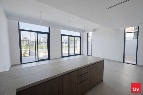Купить таунхаус в Дубае: 4 спальни, 276.7м², № 85908 - фото 4
