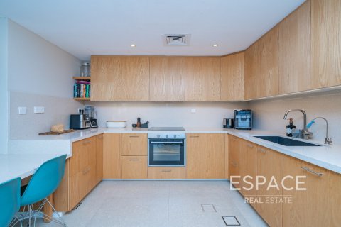 Villa in Springs 4, The Springs, Dubai 3 bedrooms, 232 sq.m. № 61888 - photo 7