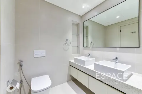 Apartment in Dubai Harbour, Dubai 2 bedrooms, 109 sq.m. № 61887 - photo 11