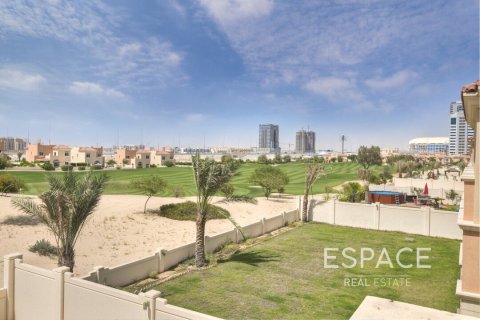 Villa in Victory Heights, Dubai Sports City, Dubai 5 bedrooms, 854 sq.m. № 61899 - photo 15