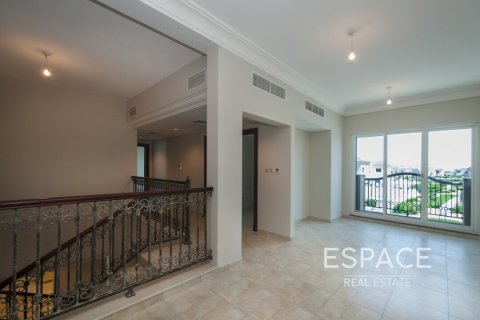 Villa in Victory Heights, Dubai Sports City, Dubai 5 bedrooms, 854 sq.m. № 61899 - photo 11