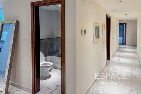 Apartment in Business Bay, Dubai 2 bedrooms, 139 sq.m. № 61897 - photo 6