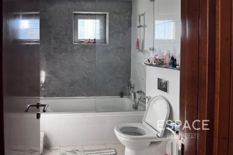 Apartment in Business Bay, Dubai 2 bedrooms, 139 sq.m. № 61897 - photo 11