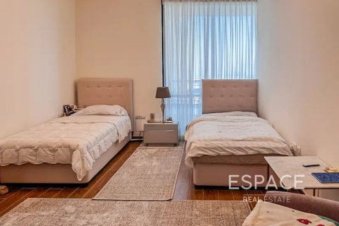 Apartment in Business Bay, Dubai 2 bedrooms, 139 sq.m. № 61897 - photo 9