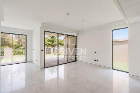 Villa in Harmony, Tilal Al Ghaf, Dubai 4 bedrooms, 404.96 sq.m. № 135686 - photo 12
