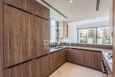 Villa in Harmony, Tilal Al Ghaf, Dubai 4 bedrooms, 404.96 sq.m. № 135686 - photo 20