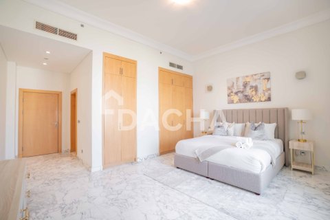 Apartment in Shoreline Apartments, Palm Jumeirah, Dubai 4 bedrooms, 450 sq.m. № 105011 - photo 4