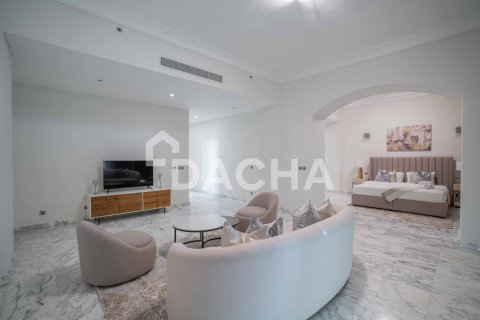 Apartment in Shoreline Apartments, Palm Jumeirah, Dubai 4 bedrooms, 450 sq.m. № 105011 - photo 13