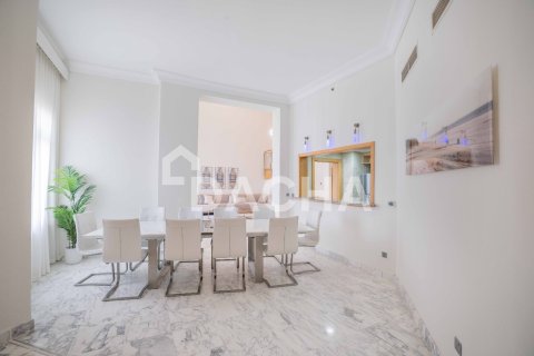 Apartment in Shoreline Apartments, Palm Jumeirah, Dubai 4 bedrooms, 450 sq.m. № 105011 - photo 15