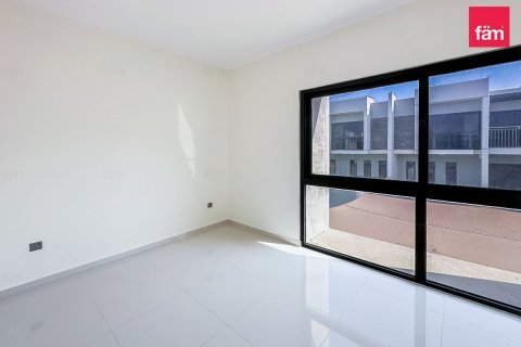 Townhouse in Dubai 3 bedrooms, 174.8 sq.m. № 110853 - photo 6