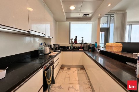 Apartment in Business Bay, Dubai 3 bedrooms, 180.2 sq.m. № 110851 - photo 18