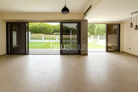 Villa in Sidra Villas, Dubai Hills Estate, Dubai 5 bedrooms, 483 sq.m. № 45170 - photo 1