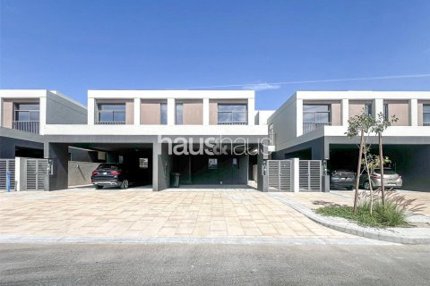 Adosado en The Pulse, Dubai South (Dubai World Central), Dubai, 3 dormitorios, 238 m², № 45160 - foto 1