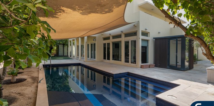 Villa à Arabian Ranches, Dubai, 5 chambres, 450 m², № 74727