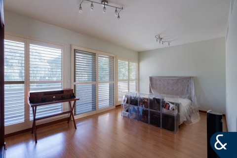 Villa in Arabian Ranches, Dubai 5 bedrooms, 450 sq.m. № 74727 - photo 13