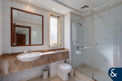 Villa in Arabian Ranches, Dubai 5 bedrooms, 450 sq.m. № 74727 - photo 9