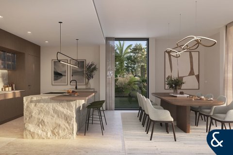Villa in Dubai Land, Dubai 5 bedrooms, 583 sq.m. № 74713 - photo 9