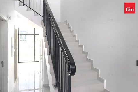 Villa in Dubai 175 sq.m. № 71575 - photo 5