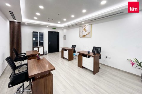 Снять в аренду офис в Бизнес-Бэе, Дубай: 40.9м², № 67571 - фото 6