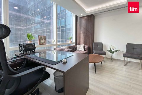 Снять в аренду офис в Бизнес-Бэе, Дубай: 40.9м², № 67571 - фото 8