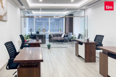 Снять в аренду офис в Бизнес-Бэе, Дубай: 40.9м², № 67571 - фото 3