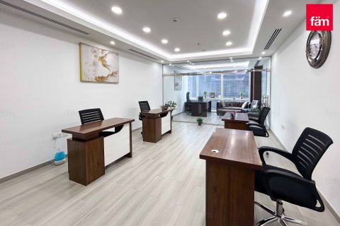 Снять в аренду офис в Бизнес-Бэе, Дубай: 40.9м², № 67571 - фото 1