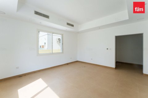 Villa en Dubai, 6 dormitorios, 801.5 m², № 43178 - foto 6