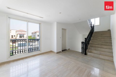 Villa en Dubai, 6 dormitorios, 801.5 m², № 43178 - foto 28