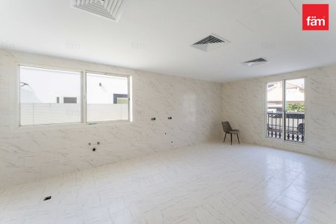 Villa en Dubai, 6 dormitorios, 801.5 m², № 43178 - foto 8