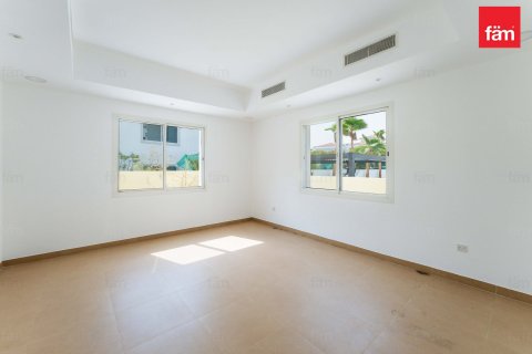 Villa en Dubai, 6 dormitorios, 801.5 m², № 43178 - foto 17